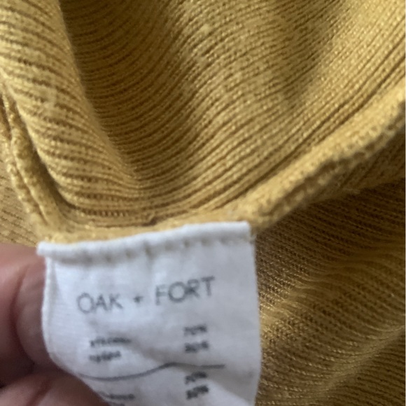 Soft loose fit oak and fort sweater - Picture 4 of 4